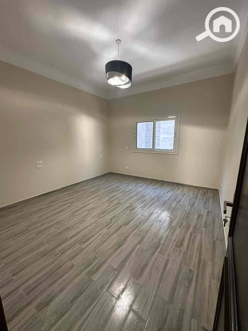 12 114db3d9-690f-40a9-9d63-718e0ca5c8b3. jpg