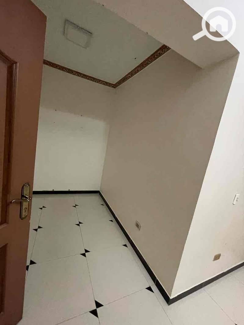 19 319353b3-f58e-424c-9762-6c42d9d6f541. jpg