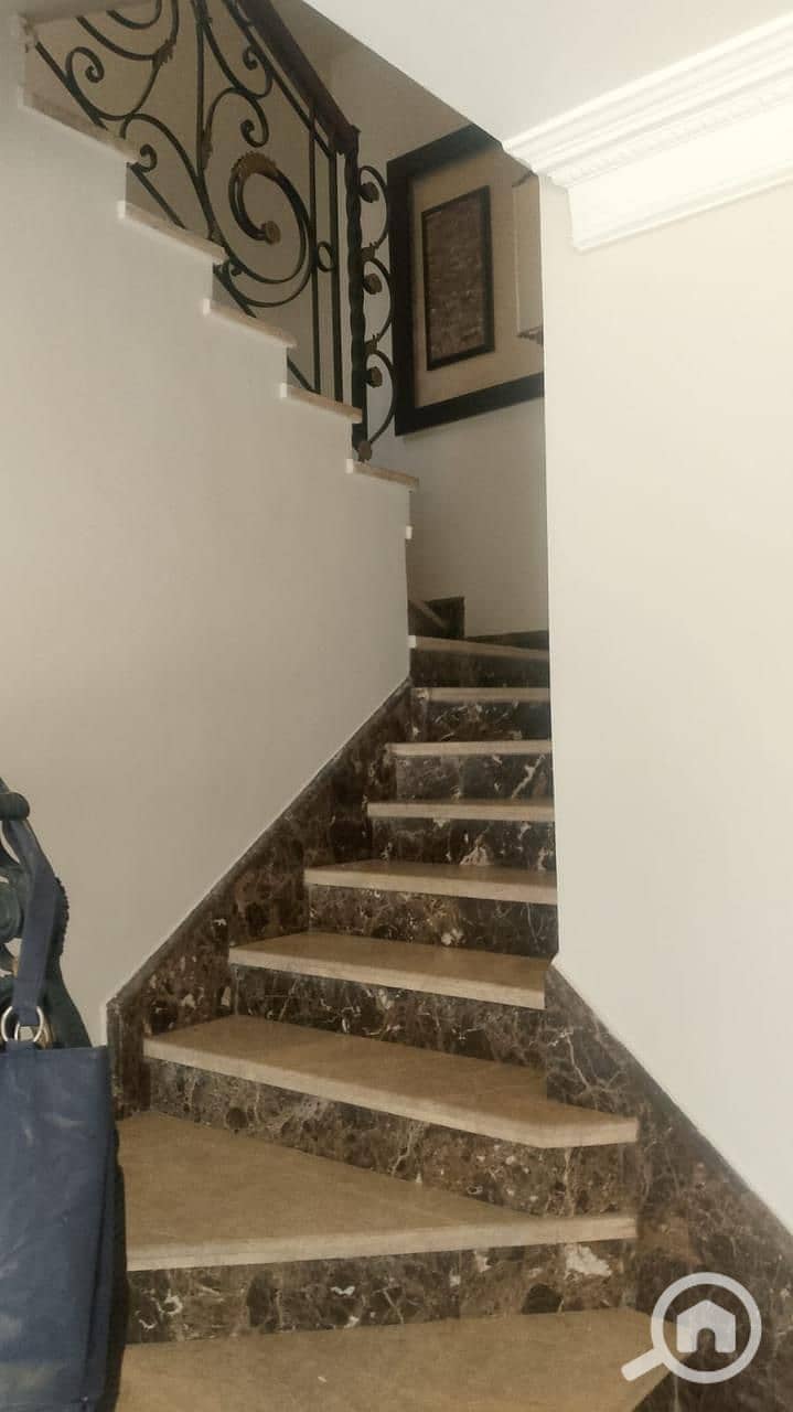 23 8f718419-472d-46ab-bce3-84e2871559fb. jpeg