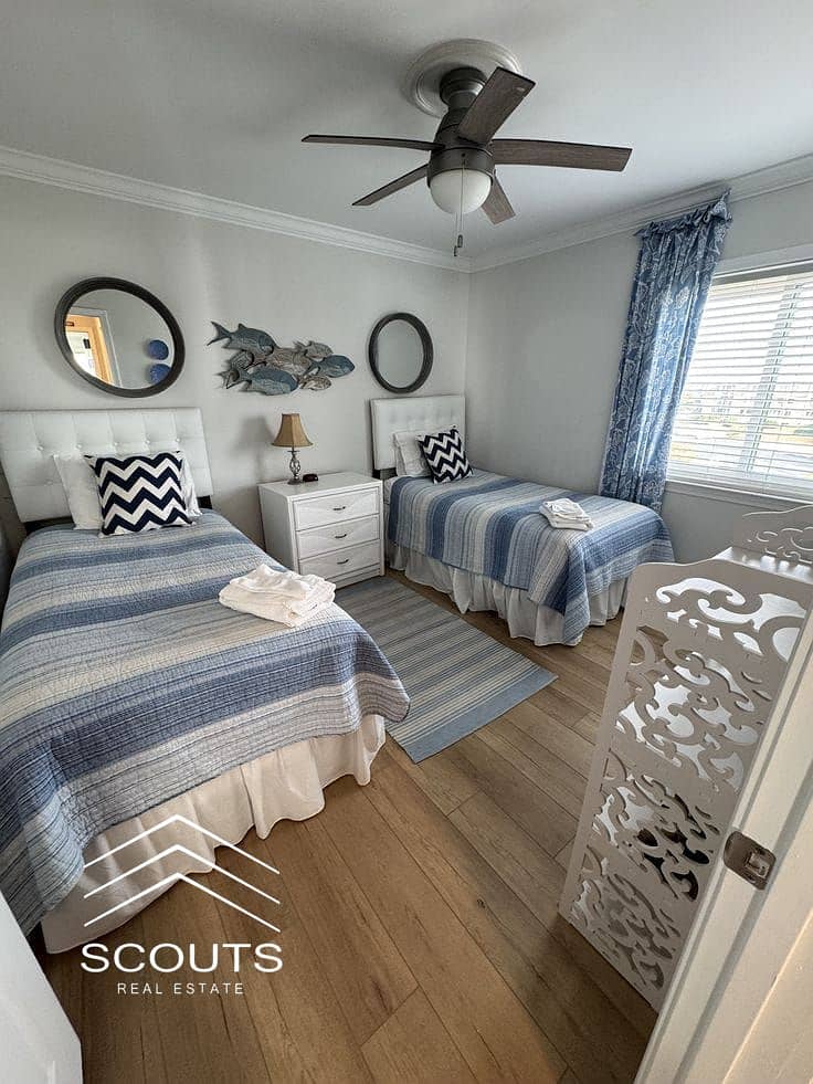 12 4f7f683c-5020-4dad-a2fd-668683a6b6f0. jpeg