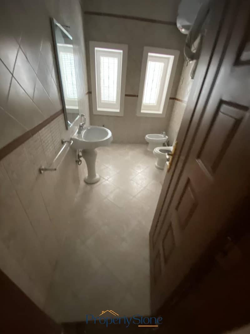 16 WhatsApp Image 2025-12-09 at 10.45. 57 PM. jpeg