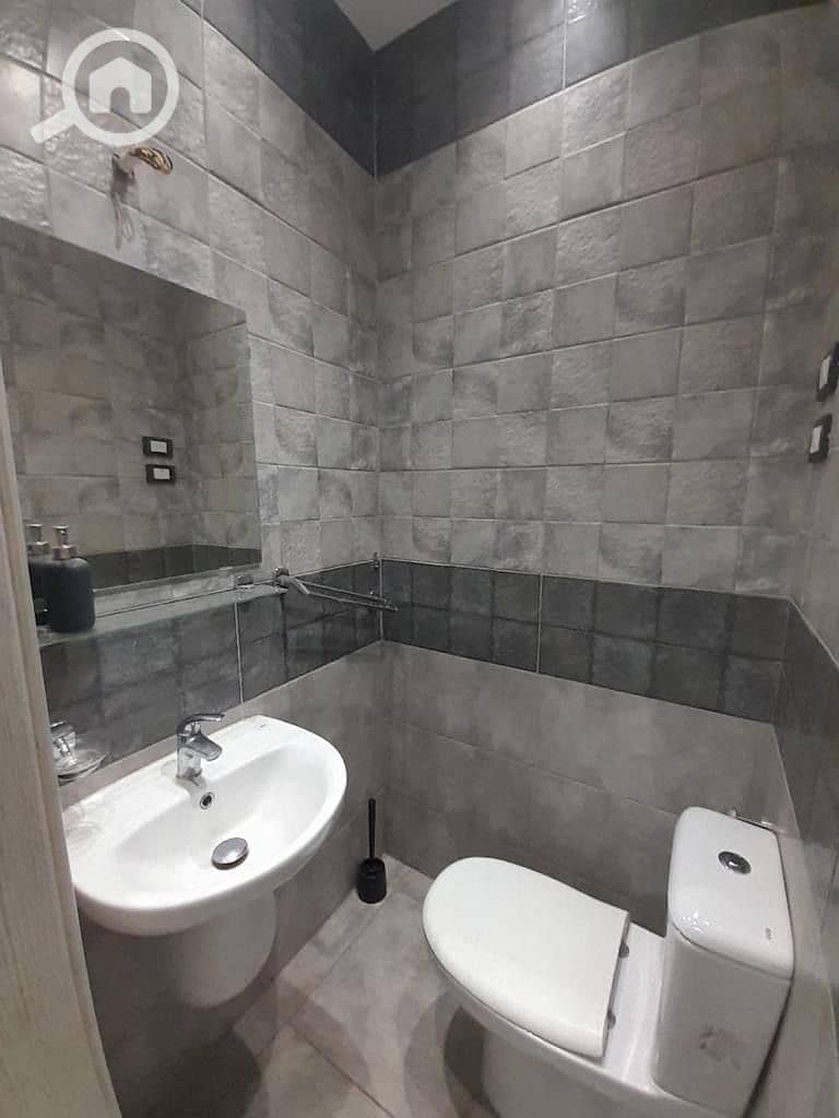 6 3fe2ca8f-098e-4035-a6fd-c6fdaf6c255d. jpeg