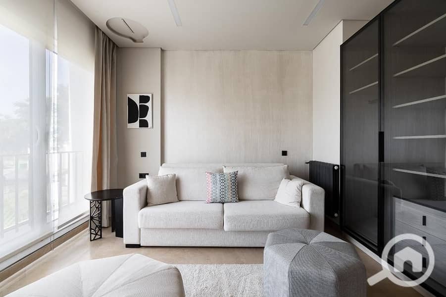 12 561fd8eb-4274-4109-9ad6-22e1cda62c98. jpeg