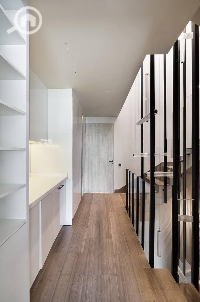 15 ed5542db-634d-498d-87e0-7b7d7c31f869. jpeg