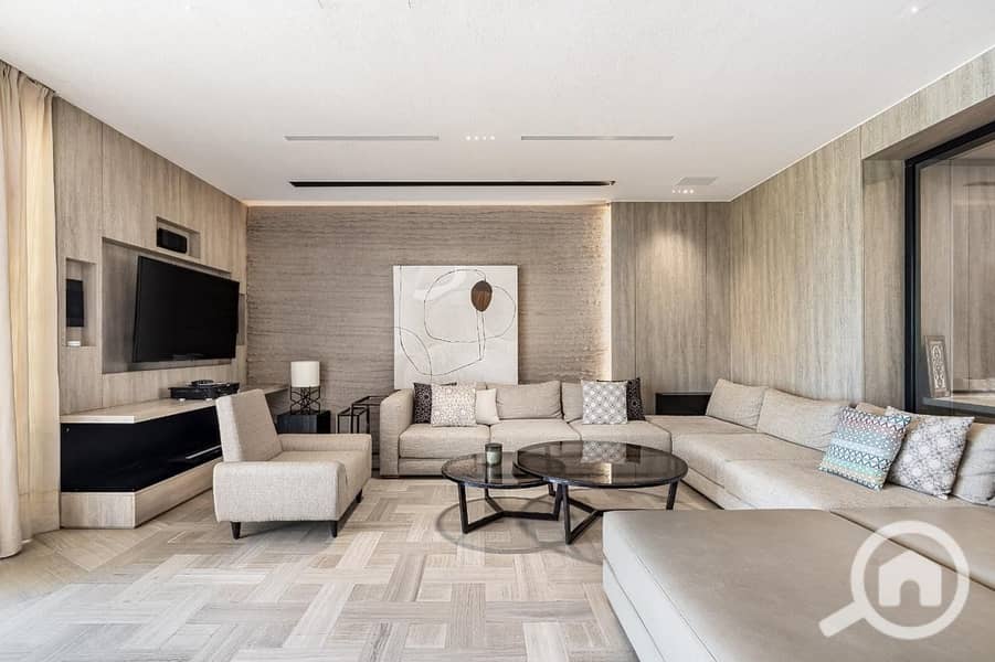 27 8e9a866a-72b7-40ed-a4cf-6642c07c9e4f. jpeg