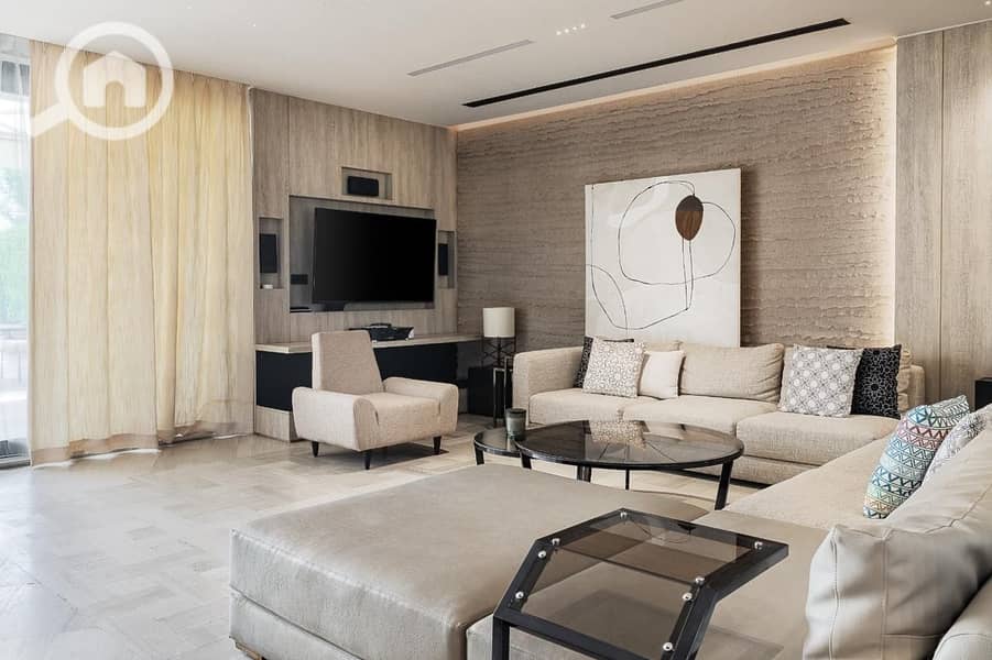 30 79f93fa3-7366-46cf-9d1f-26bedf6055f6. jpeg