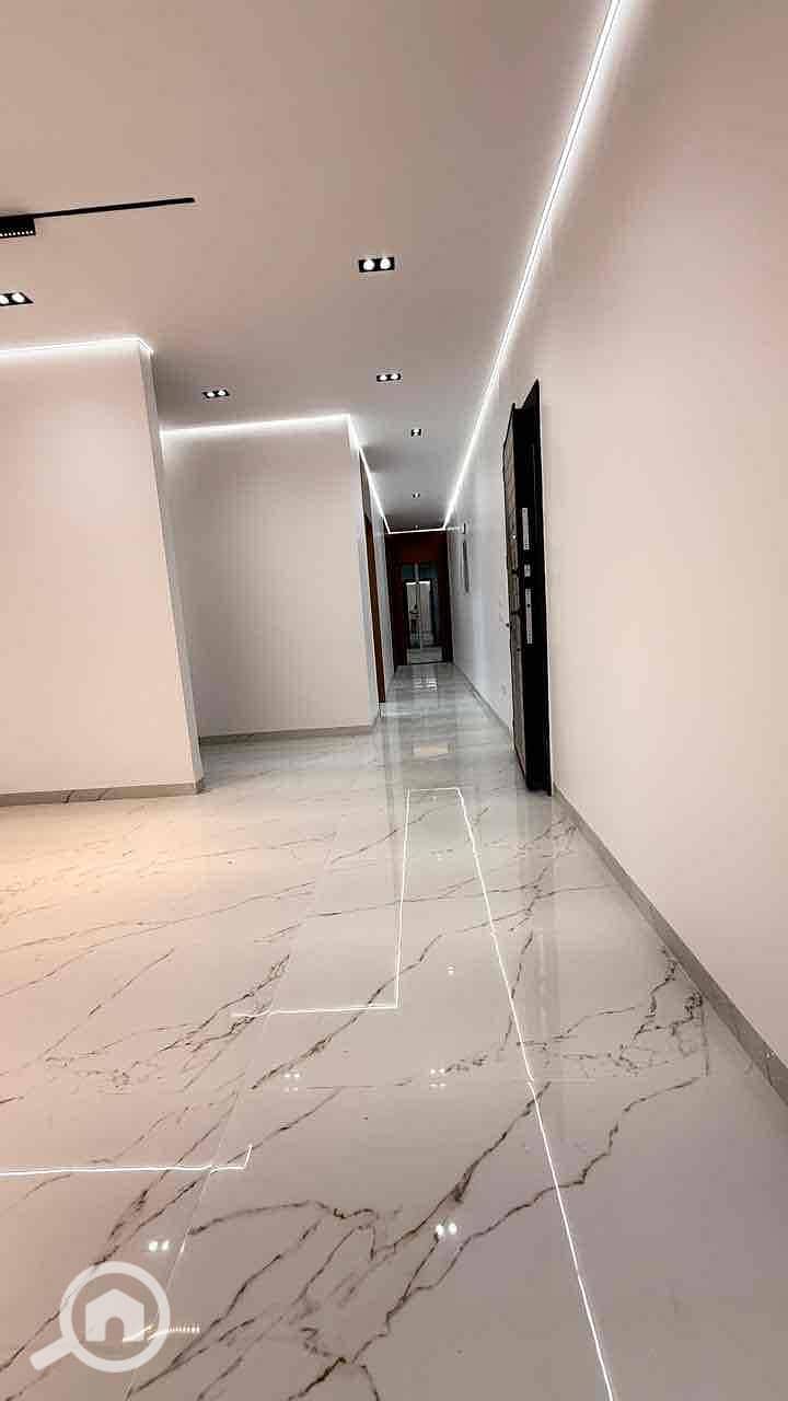 3 f1b5ffc2-0de6-4a0a-a801-2f9bcb71f477. jpg