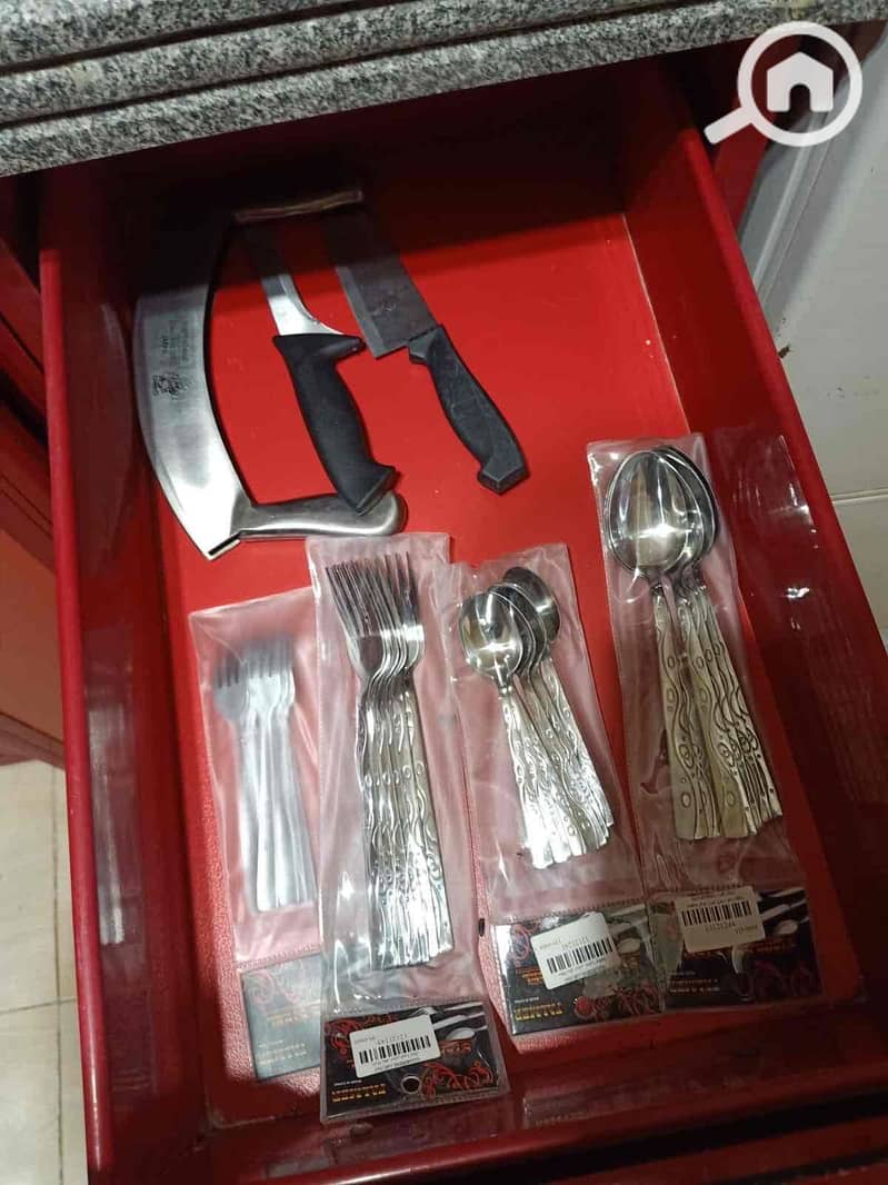 13 496d3512-d51a-40a1-93b8-e3ed87affa5c. jpg