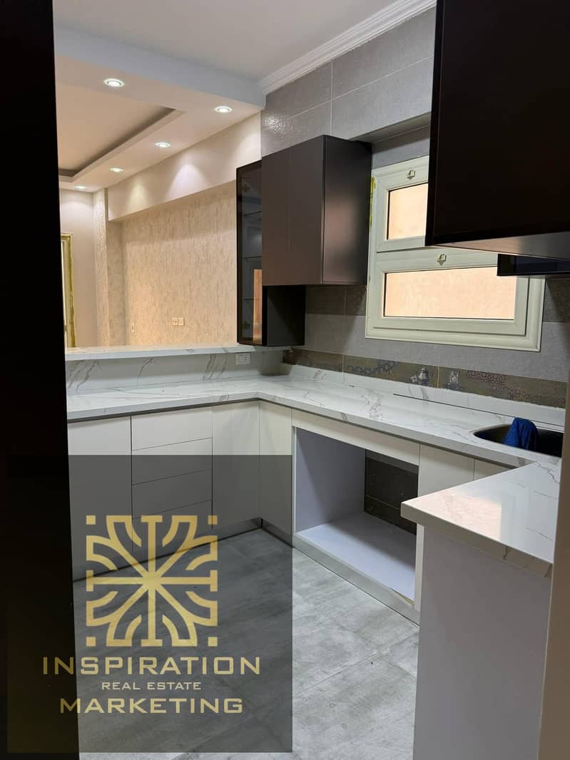 4 2b067a99-9678-4a98-b571-ad2e6ade5fc6. jpg