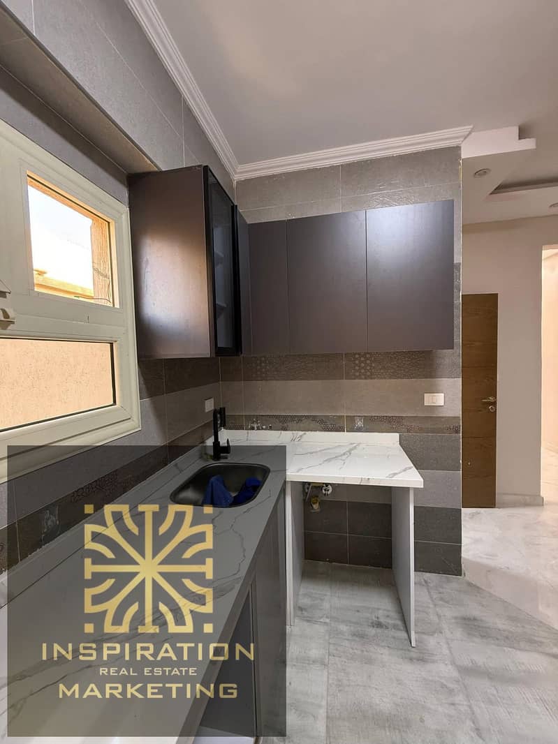 9 ffb8b126-76ab-4b3d-bd21-afa402071fb4. jpg