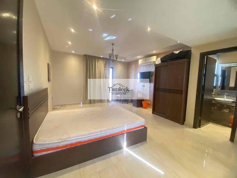 3 b8ad65e5-e144-4102-af7a-357d89f24084. jpg