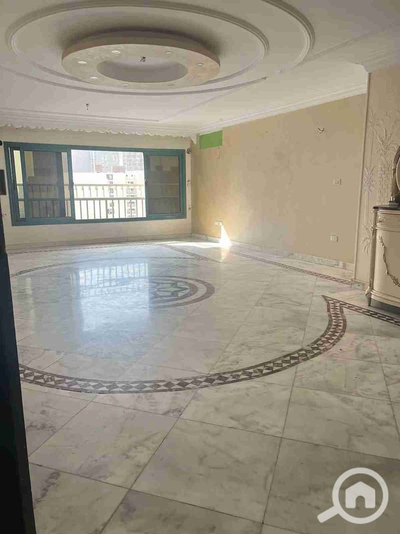 1000321533. jpg 1000321533. jpg