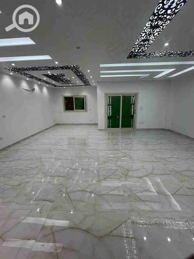 شقة 4 غرف نوم للايجار في القاهرة الجديدة، القاهرة - 1000450151. jpg