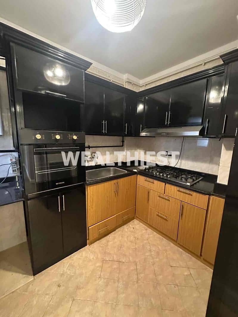 11 f84cce9d-9e39-48ad-9aaa-5d655495a8eb. jpg