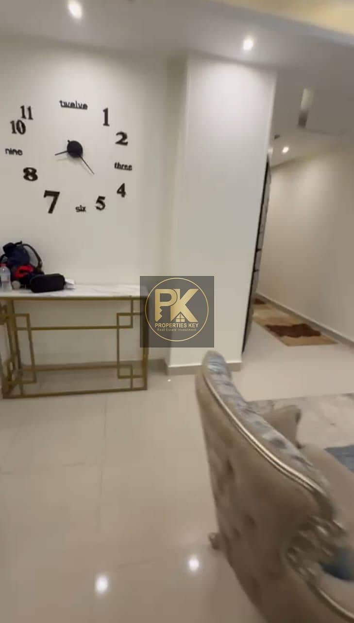 12 9dc1d2b9-a2f0-421a-af3f-07be11303a36. jpg