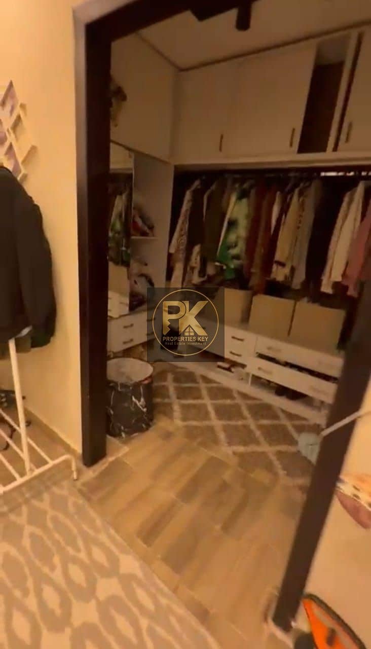 15 fb7a30c5-5efe-4d60-a75b-f58f96579c16. jpg