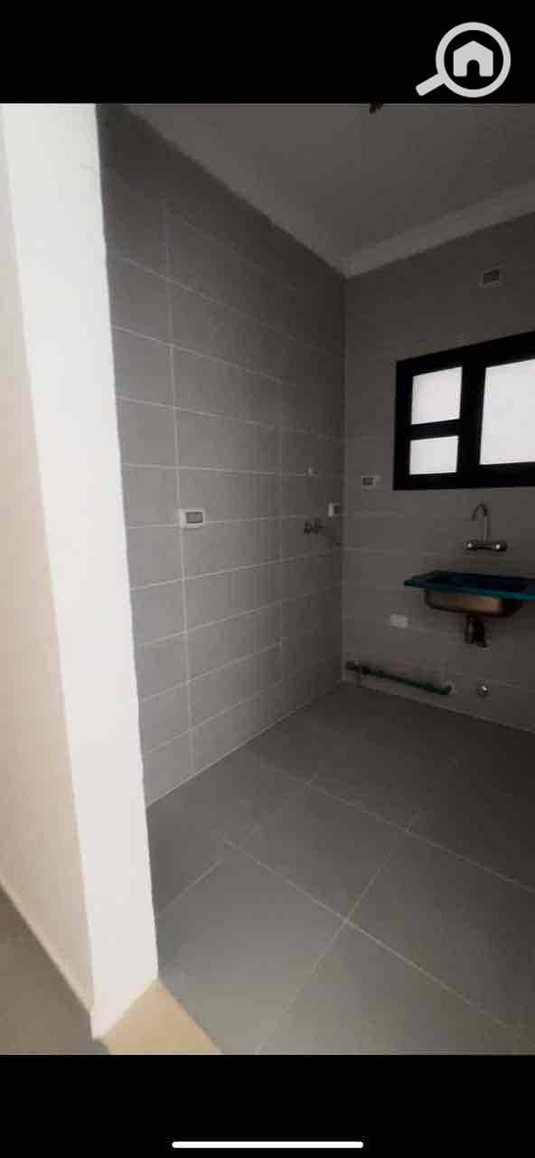 16 667ad5df-c98d-4a4e-b2b3-5f2e70bb2a59. jpg