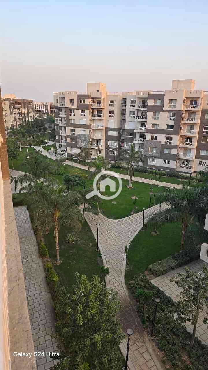 4 f8c6b999-5663-4782-bb79-ea0dd7d644c0. jpg