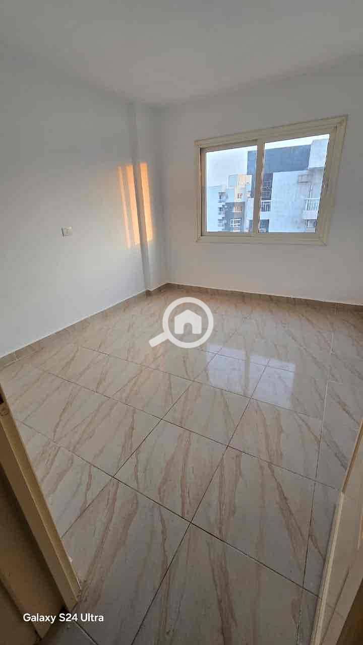 9 af9f9755-d3f7-49ba-b4a2-1e434d807564. jpg