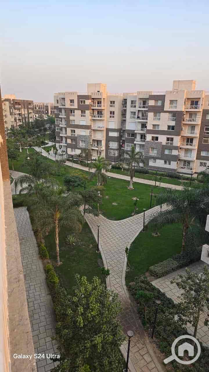 21 0d8a798b-3cff-4b3e-b975-bbb80f441528. jpg