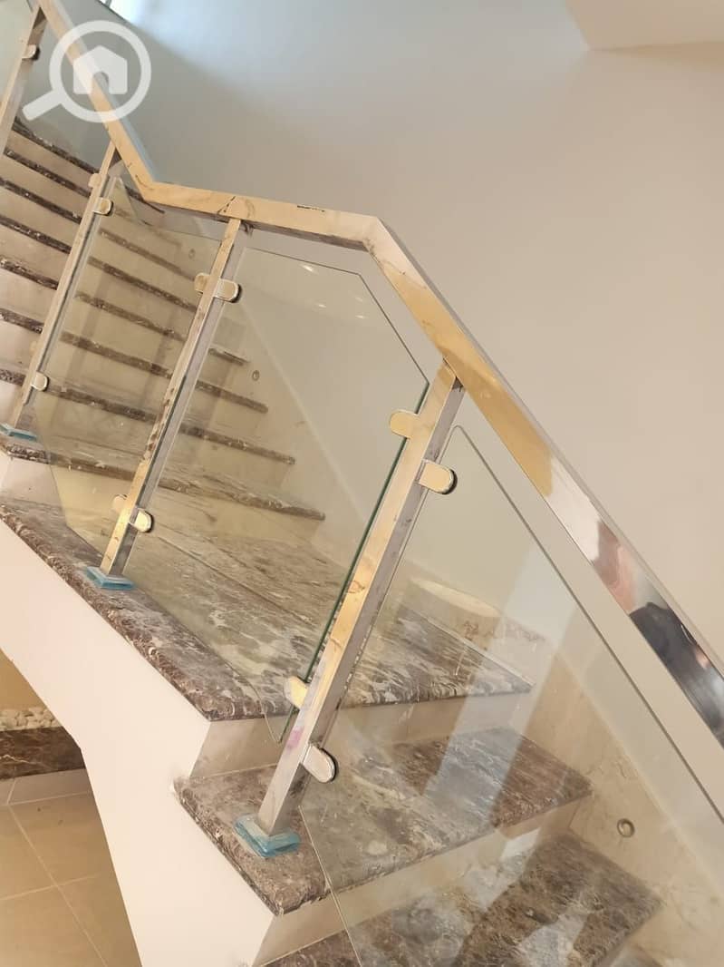 11 7021e31a-b456-4db0-9911-174ec3a82be9. jpeg