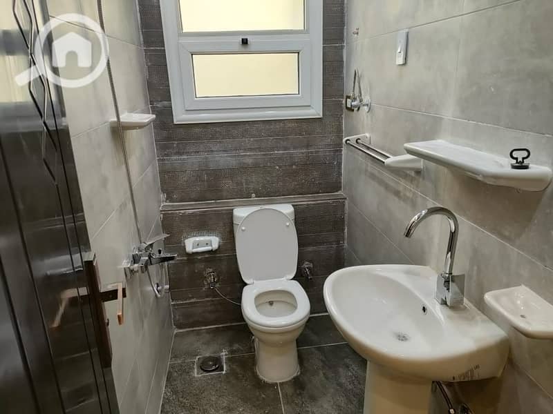 10 b033440c-1daa-4157-9be5-d5636e109cbd. jpeg