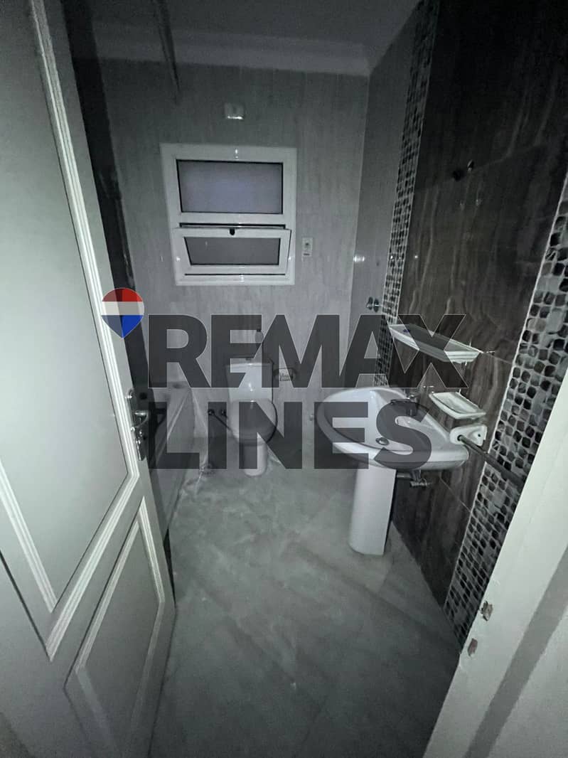 2 WhatsApp Image 2025-12-09 at 9.23. 16 PM. jpeg