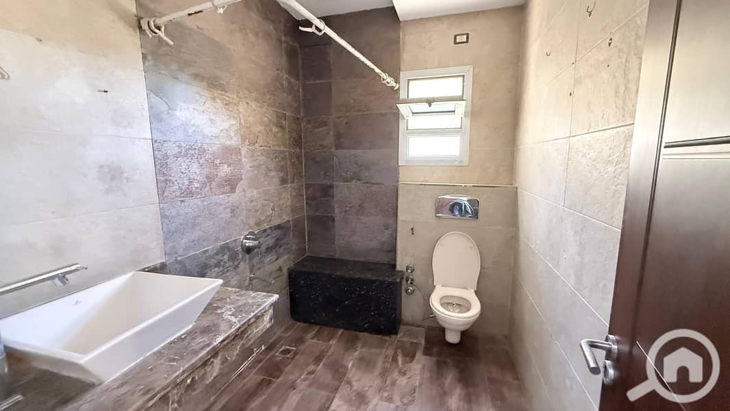 14 2bbe1c18-4eef-4bba-92af-cd853d351bd6. jpg