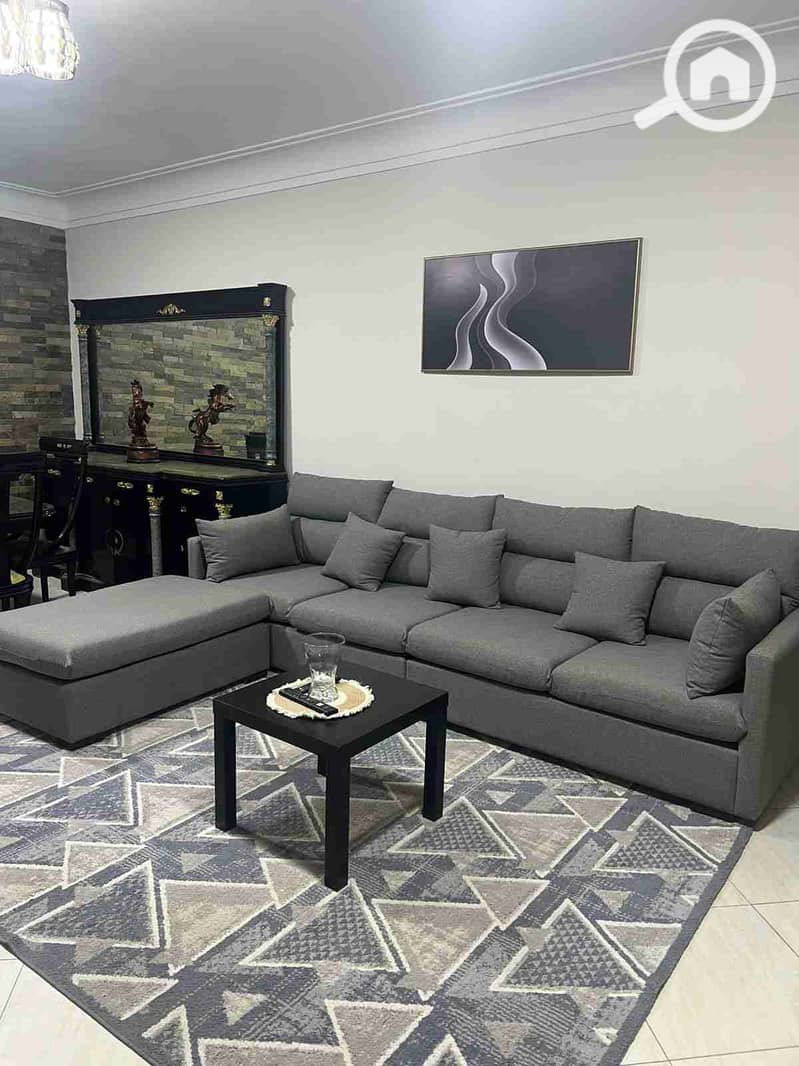 1000686147. jpg 1000686147. jpg