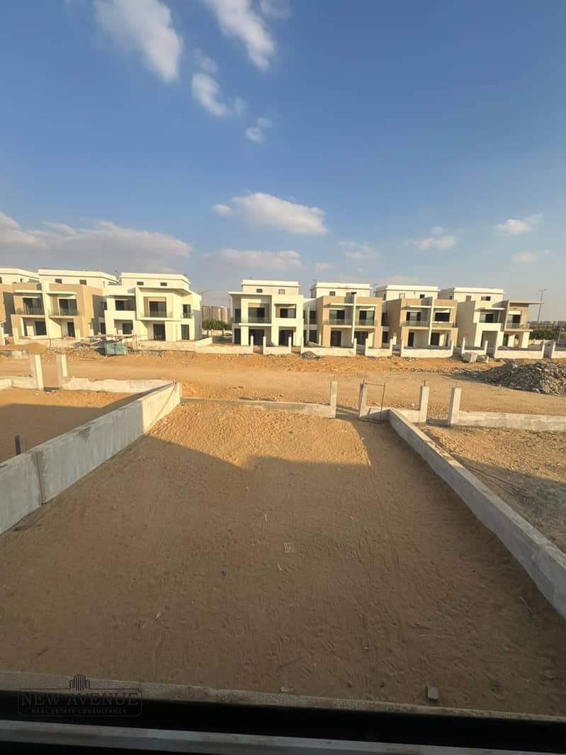 2 WhatsApp Image 2025-12-07 at 16.13. 36_30ded6e0. jpg