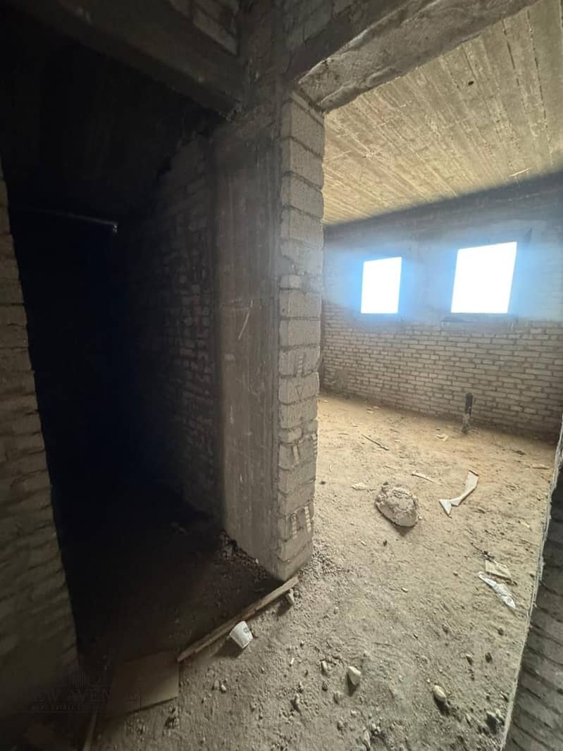 8 WhatsApp Image 2025-12-07 at 16.13. 33_be0b513c. jpg