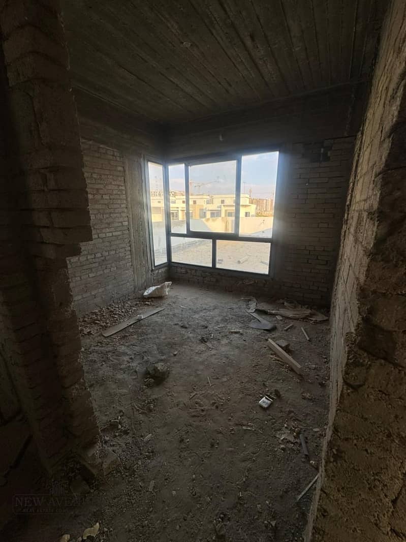 9 WhatsApp Image 2025-12-07 at 16.13. 33_ca9d4ec6. jpg