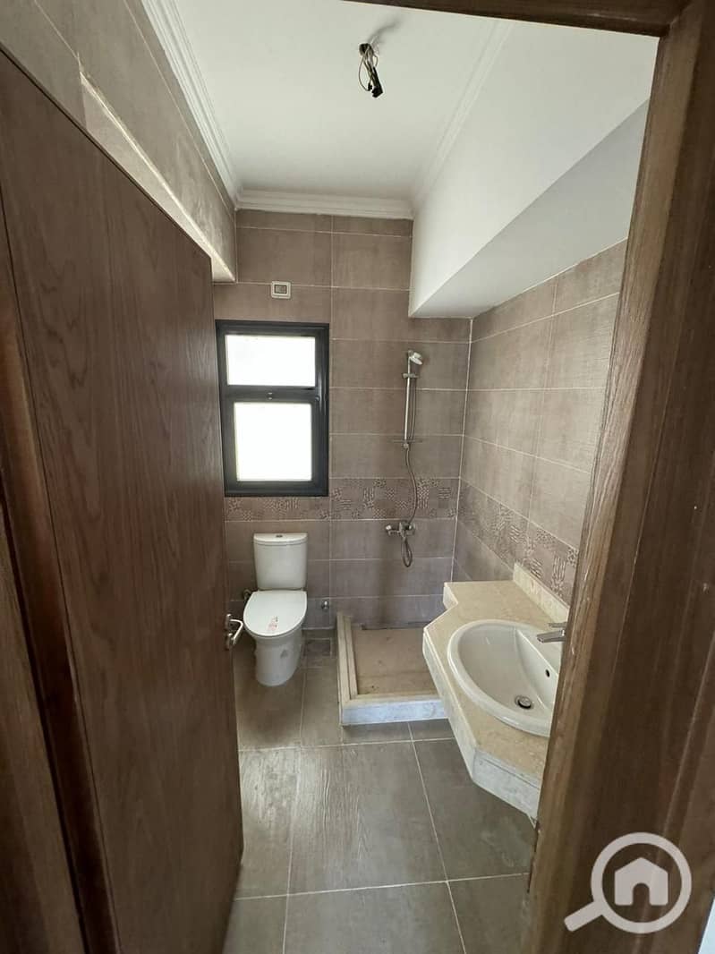 5 WhatsApp Image 2025-12-09 at 12.18. 01 AM (1). jpeg