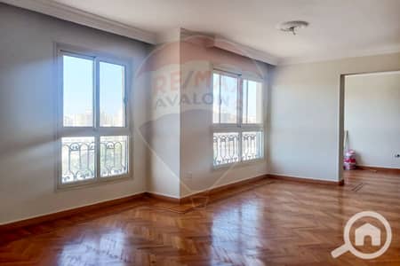 شقة 3 غرف نوم للايجار في سموحة، الإسكندرية - 1. jpg