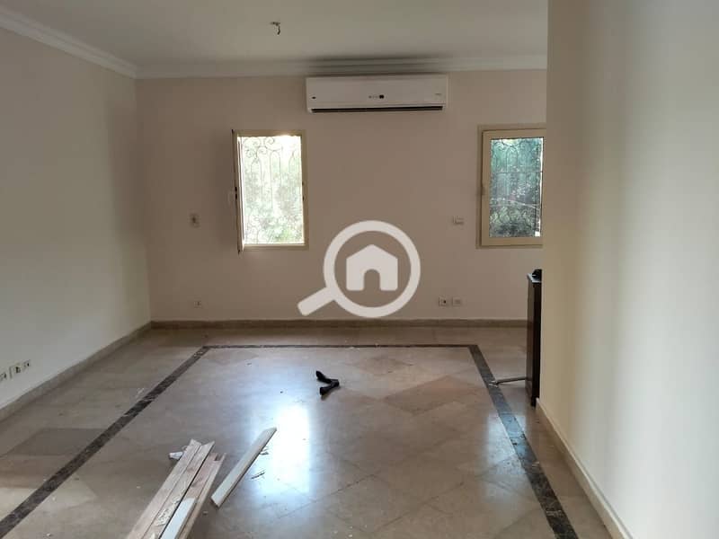 4 3f9af7d4-b3b5-4866-bb03-17117f220389. jpg