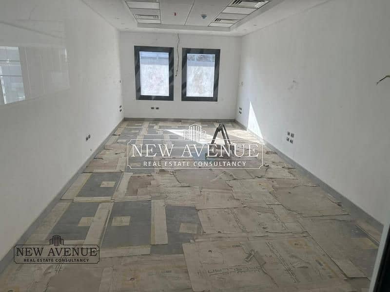 8 b3f43e63-89d8-4e90-8785-0beb26e5b7a7. png