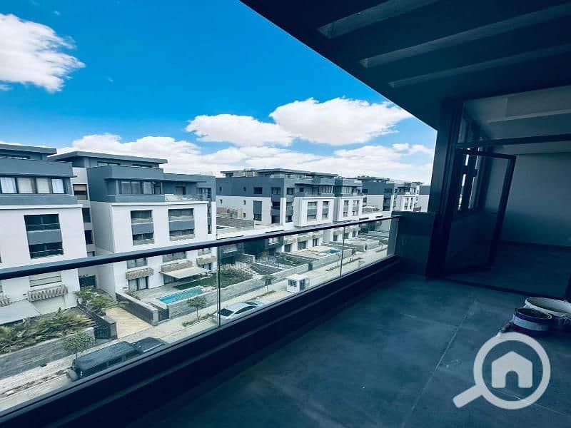 3 WhatsApp Image 2025-12-04 at 3.17. 31 AM (3). jpg