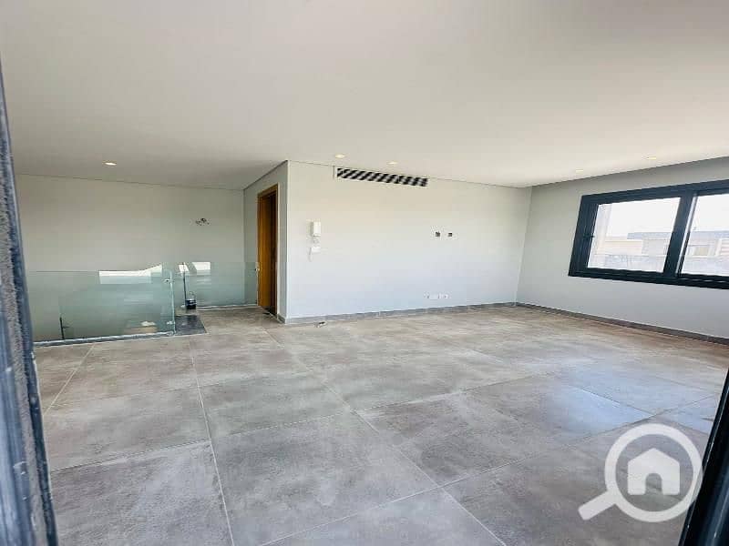 8 WhatsApp Image 2025-12-04 at 3.17. 30 AM (2). jpg