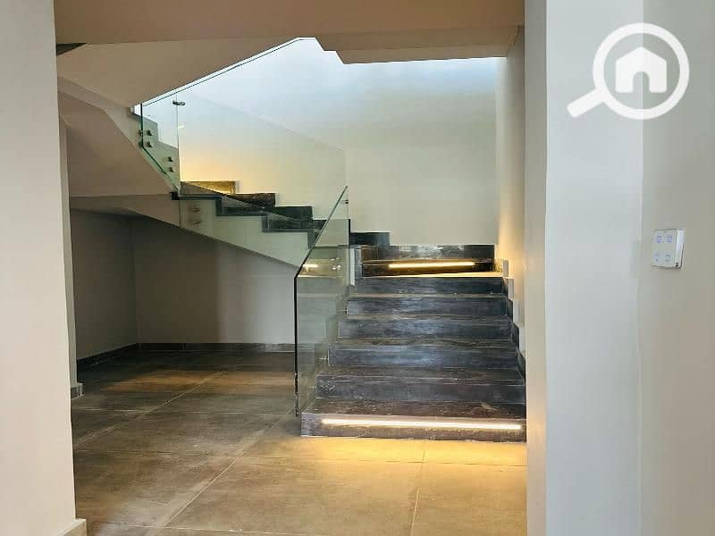 10 WhatsApp Image 2025-12-04 at 3.17. 30 AM (3). jpg