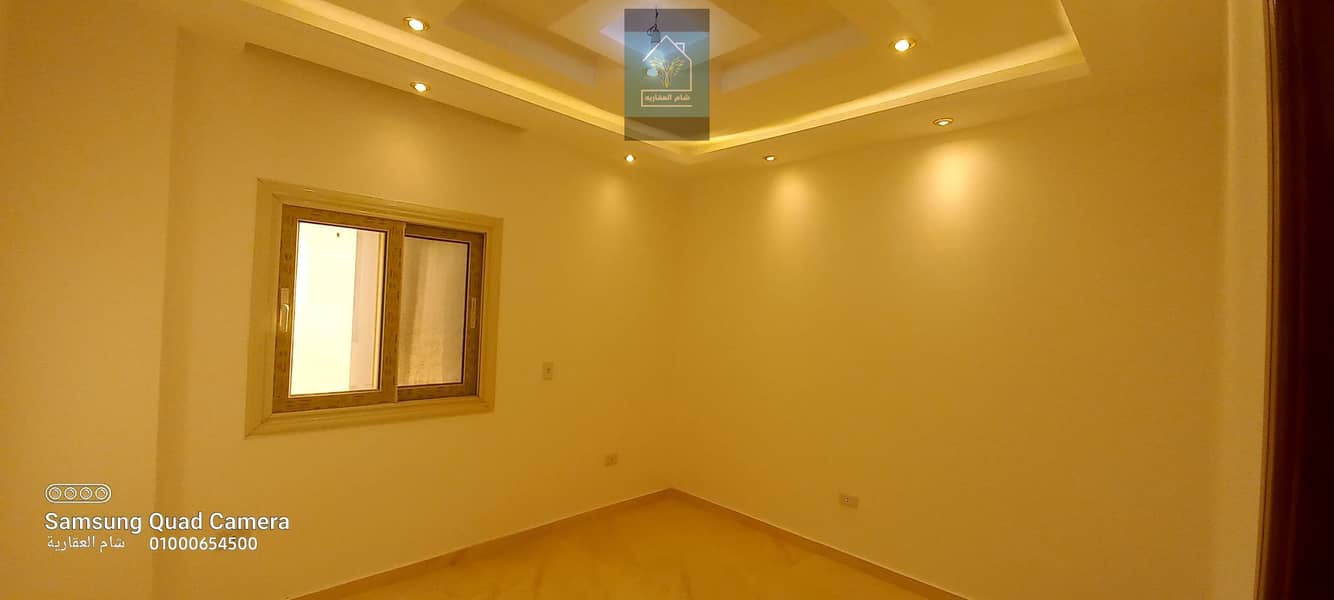 6 FB_IMG_1759609691144. jpg