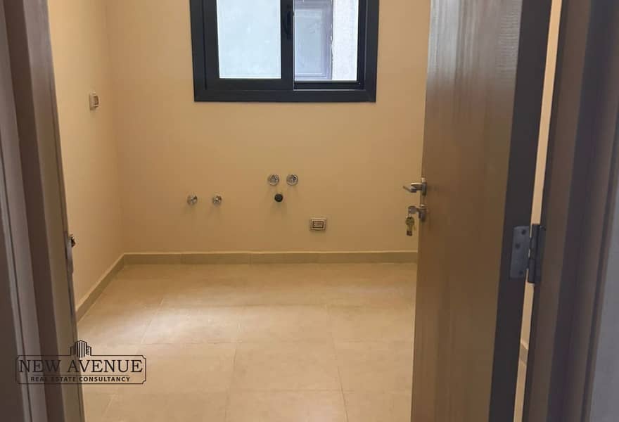 9 a85488c9-4e2d-43ff-8372-e657686d3419. jpg