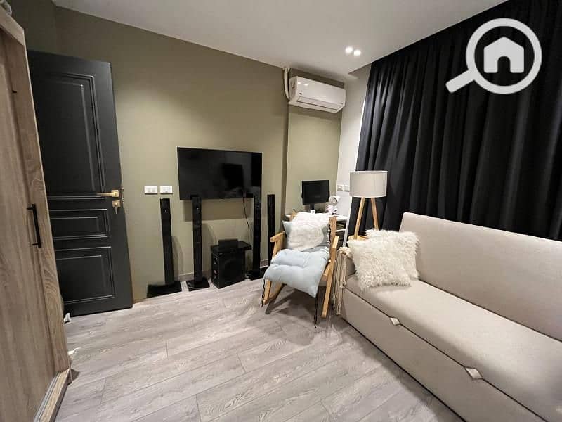 4 WhatsApp Image 2025-12-04 at 3.18. 37 AM (1). jpg