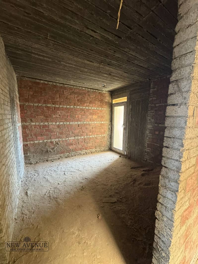 4 WhatsApp Image 2025-12-10 at 12.14. 58_3e6940de. jpg