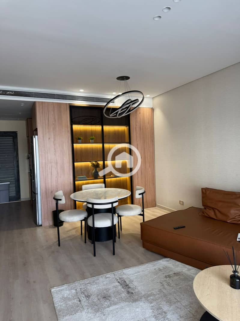 7 1fe2e872-f4dc-4f9c-92d5-b25f8491bf35. jpeg