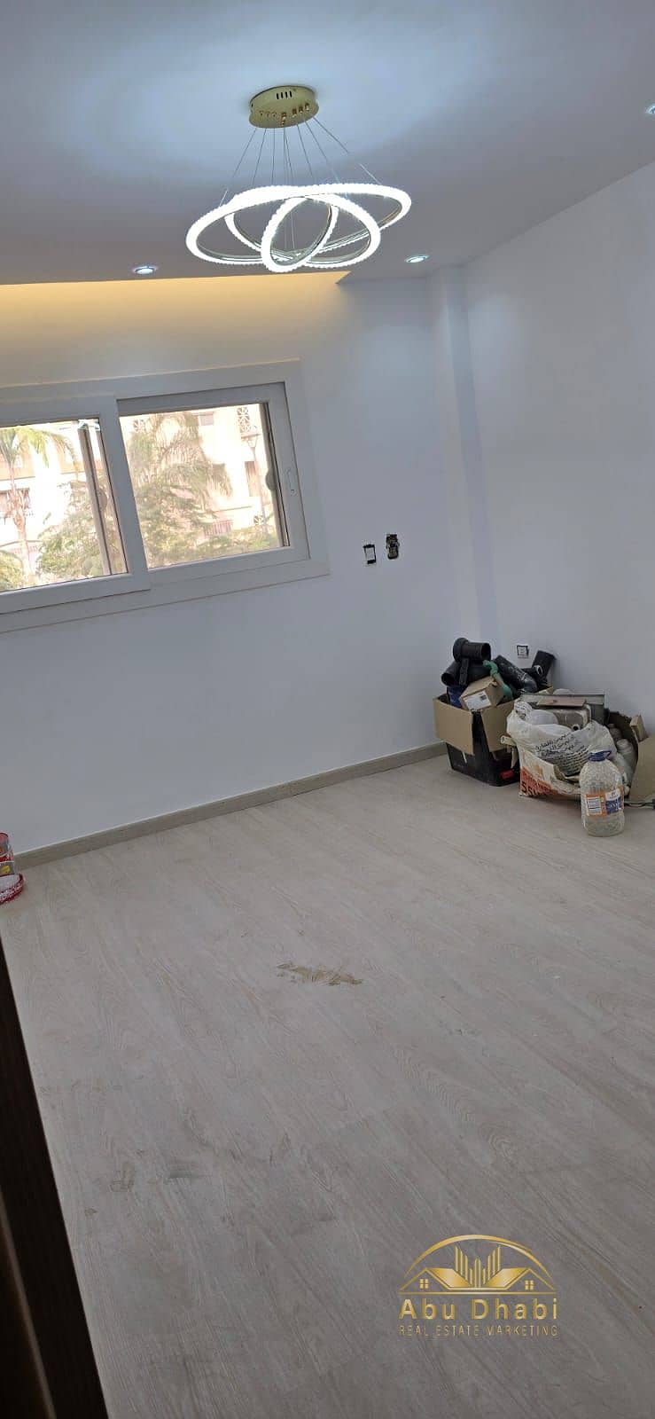 8 8e53e8ea-701b-44e9-a63e-4480c51d9598. jpg