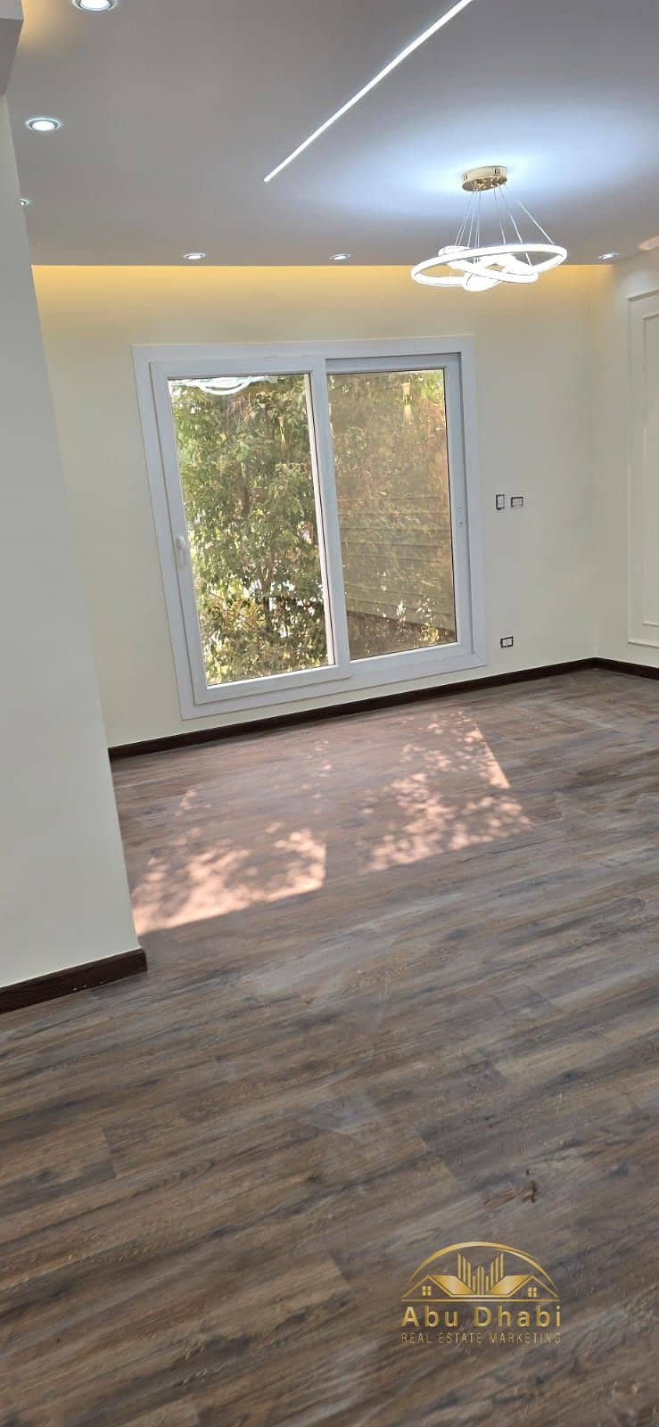 13 d1a547ba-2768-48a5-a13e-05948c65d9b1. jpg