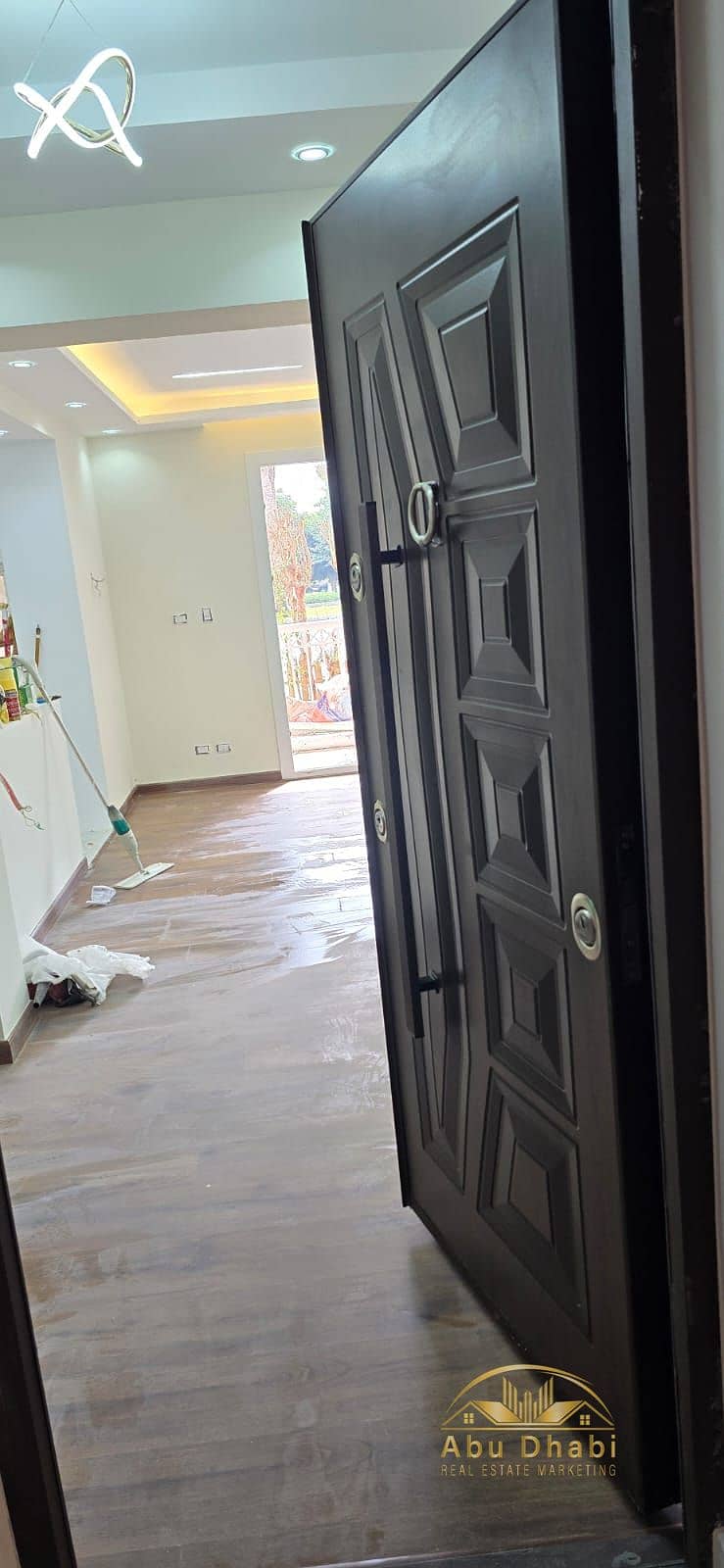 16 613bc00b-9a31-44a5-9de0-21b19af22085. jpg