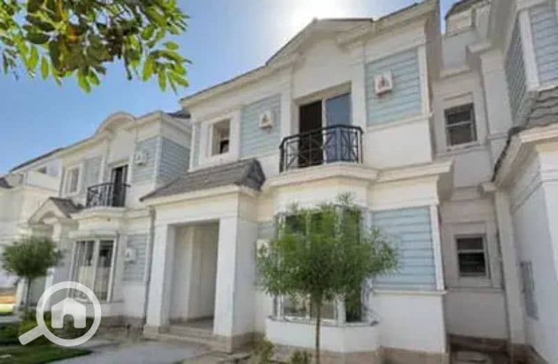 11 8332878-8a6f3o. jpg