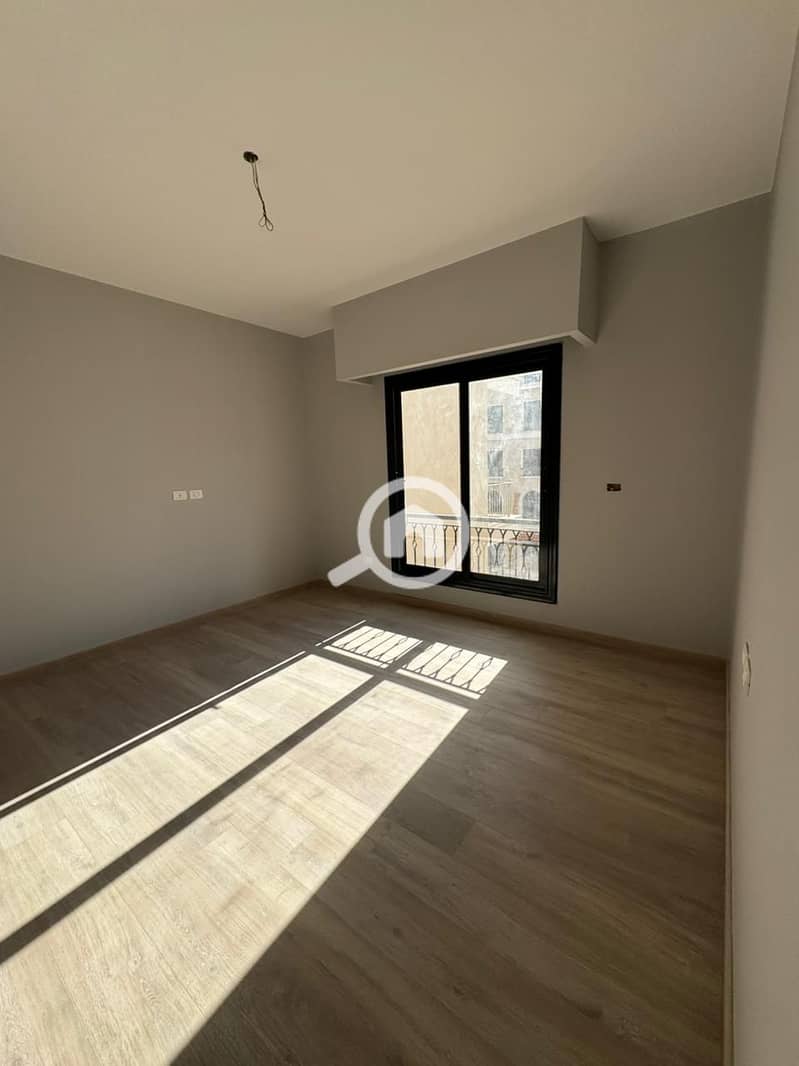 2 WhatsApp Image 2025-12-10 at 12.19. 44_d0d5d3b9. jpg