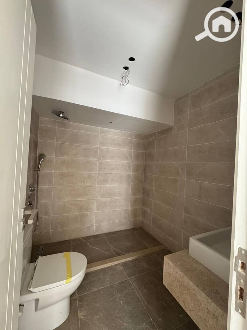 3 WhatsApp Image 2025-12-10 at 12.19. 44_6320f6a5. jpg